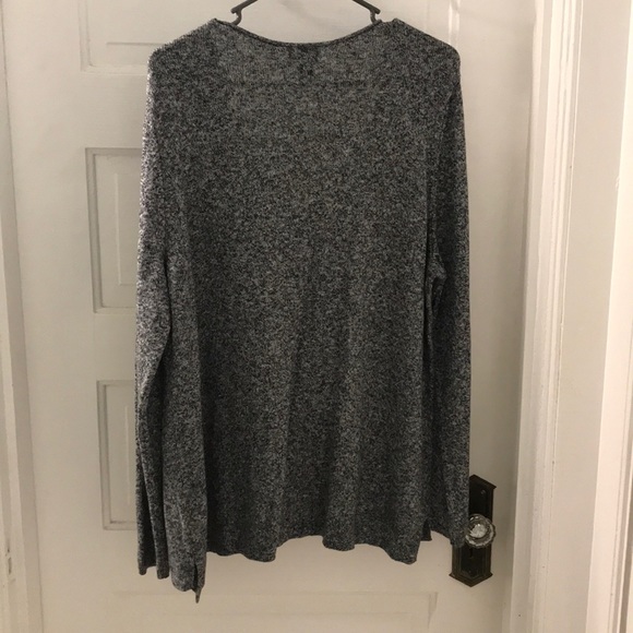 HEATHER GRAY OLD NAVY SWEATER - Picture 2 of 2